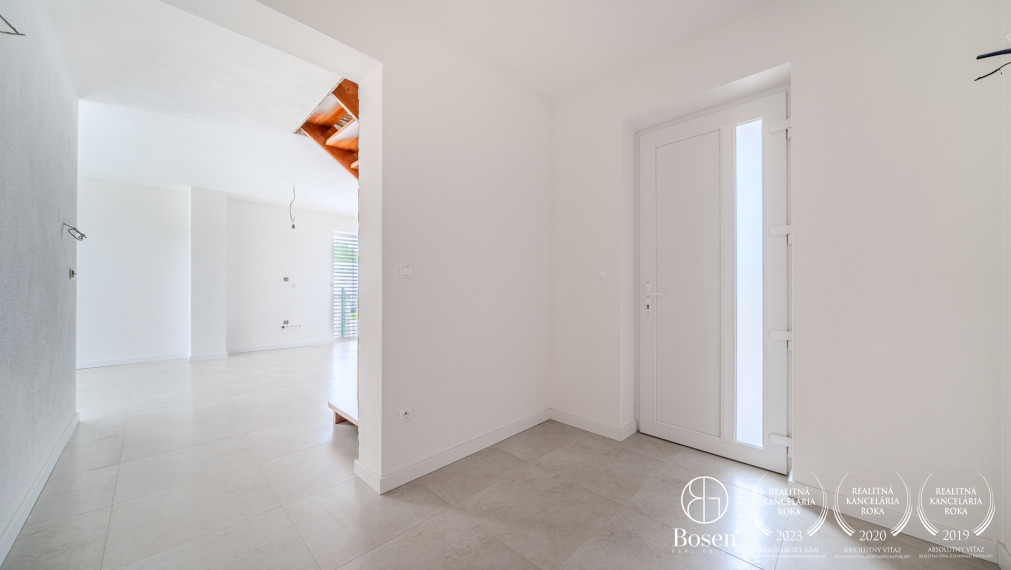 BOSEN | ZNÍŽENÁ CENA 4 izbového domu vo vysokom štandarde, Šamorín