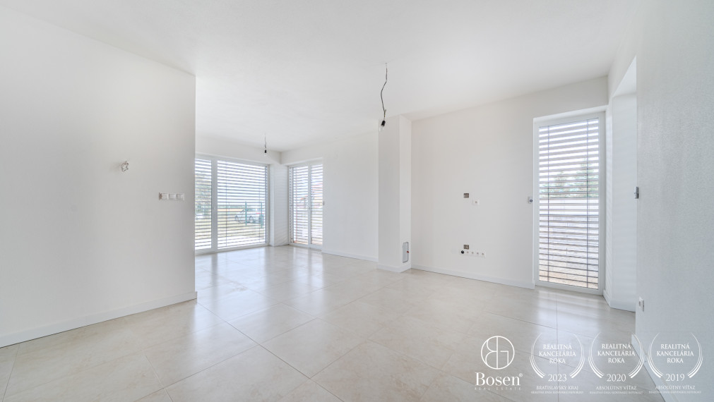 BOSEN | ZNÍŽENÁ CENA 4 izbového domu vo vysokom štandarde, Šamorín