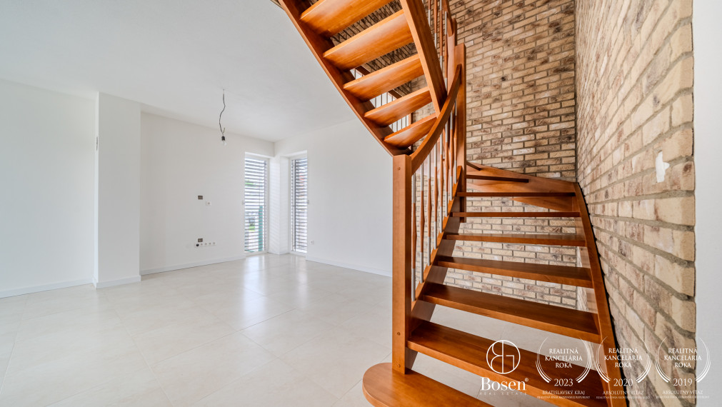 BOSEN | ZNÍŽENÁ CENA 4 izbového domu vo vysokom štandarde, Šamorín