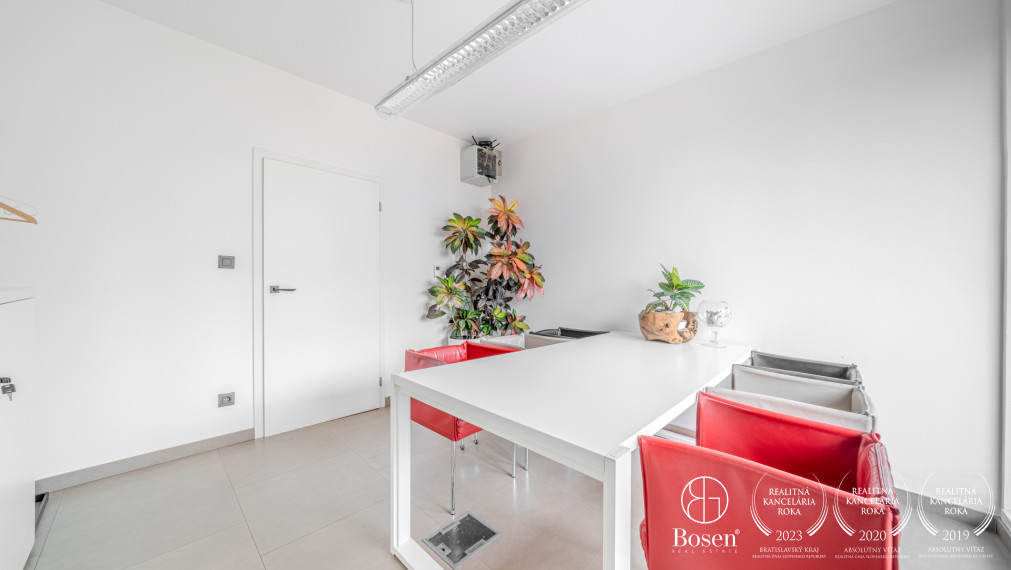 BOSEN | Spacious 3-room apartment in the Cubicon project, 101 m2, Mlynská dolina