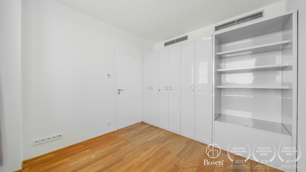 BOSEN | PREDANÉ | 4 izbový byt s výhľadom na Dunaj, 153m2, RIVER PARK