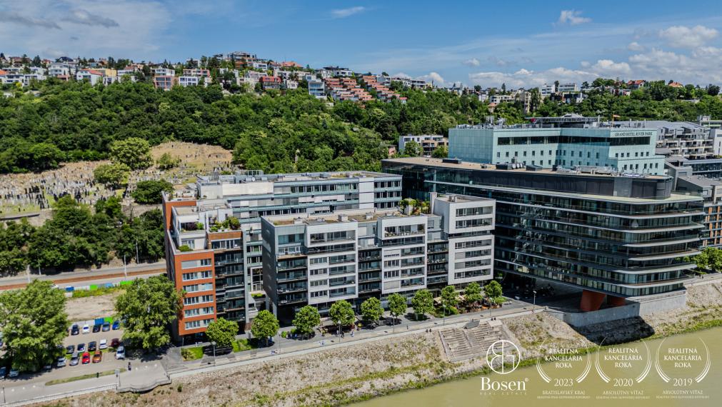 BOSEN | PREDANÉ | 4 izbový byt s výhľadom na Dunaj, 153m2, RIVER PARK