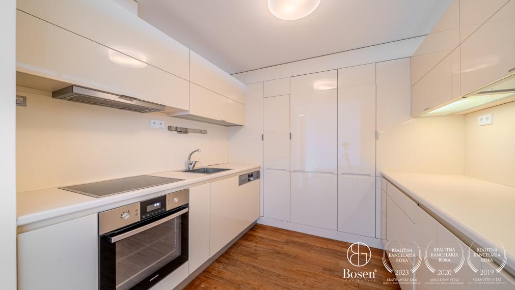 BOSEN | PREDANÉ | 4 izbový byt s výhľadom na Dunaj, 153m2, RIVER PARK