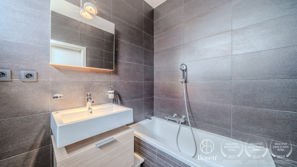 BOSEN | REZERVOVANÉ priestranný ateliér v projekte Cubicon, 101 m2, Mlynská dolina