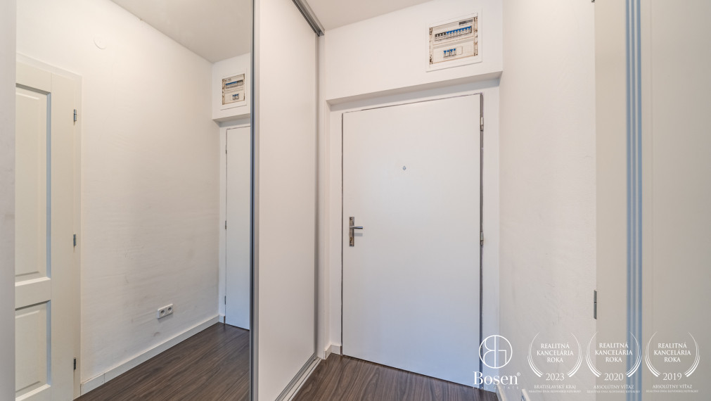 BOSEN | PRENAJATÉ Prenájom 2 izbového bytu v Bratislave - Ružinov, komplex Koloseo