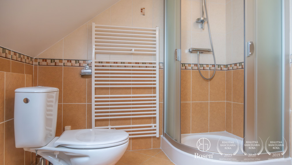 BOSEN | REZERVOVANÉ - Chata pri Evičkinom jazere Štiavnické Bane