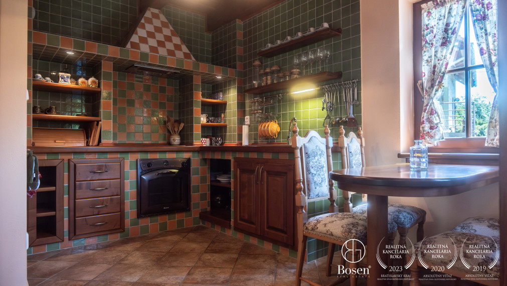 BOSEN | REZERVOVANÉ - Chata pri Evičkinom jazere Štiavnické Bane