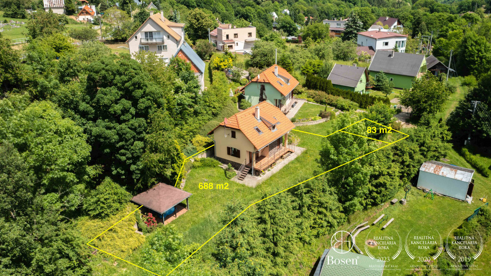 BOSEN | REZERVOVANÉ - Chata pri Evičkinom jazere Štiavnické Bane