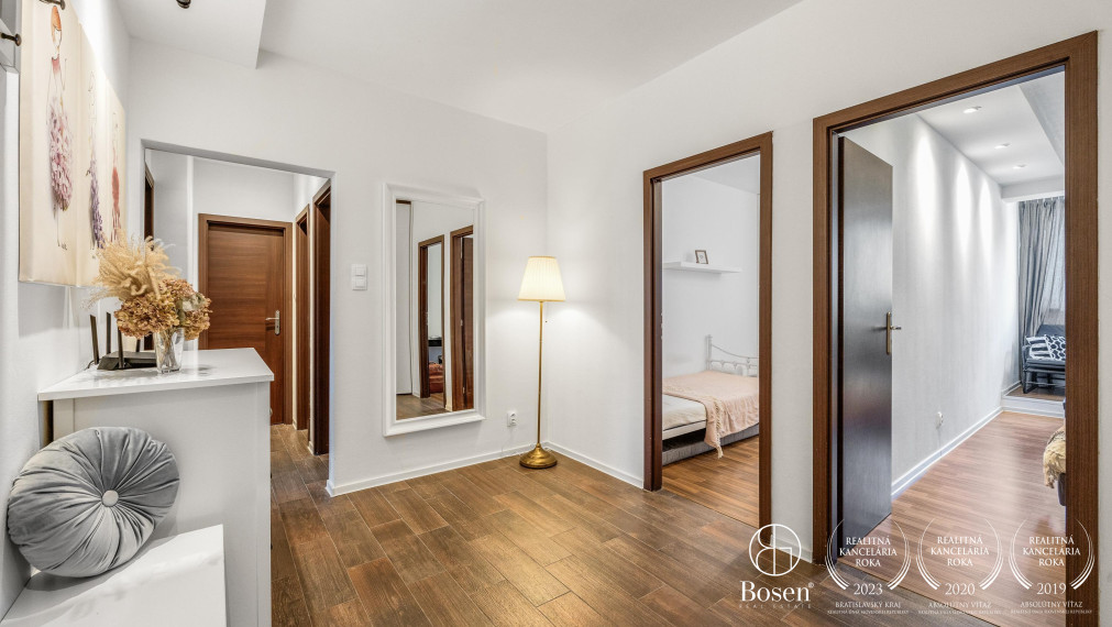 PREDANÉ - BOSEN | Zrekonštruovaný 4 izbový byt s loggiou, 85 m2, Petržalka