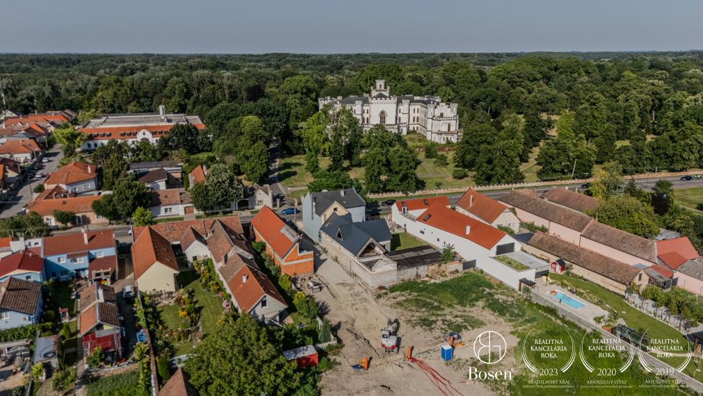 BOSEN | Na predaj:  Pozemok určený na stavbu RD,  Rusovce