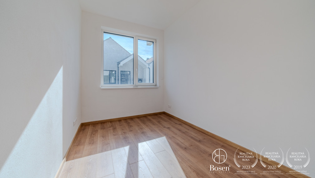 Prenájom- zariadený 4 izbový rodinný dom so záhradou