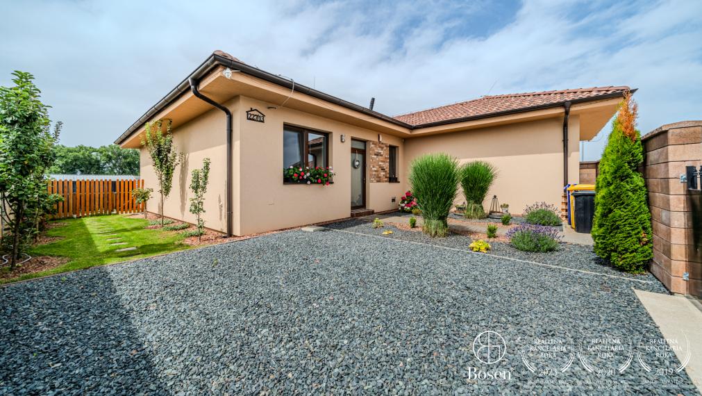 PREDANÉ - BOSEN |  4 izbový rodinný dom, s dvojgarážou, Hurbanova Ves