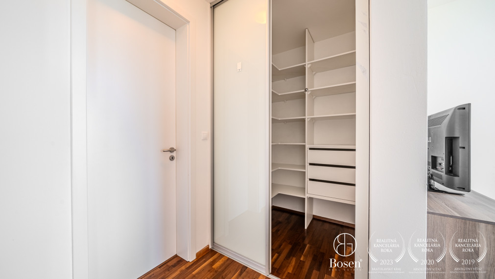 BOSEN | 2 izbový  byt s výhľadom na BA v lokalite Koliba