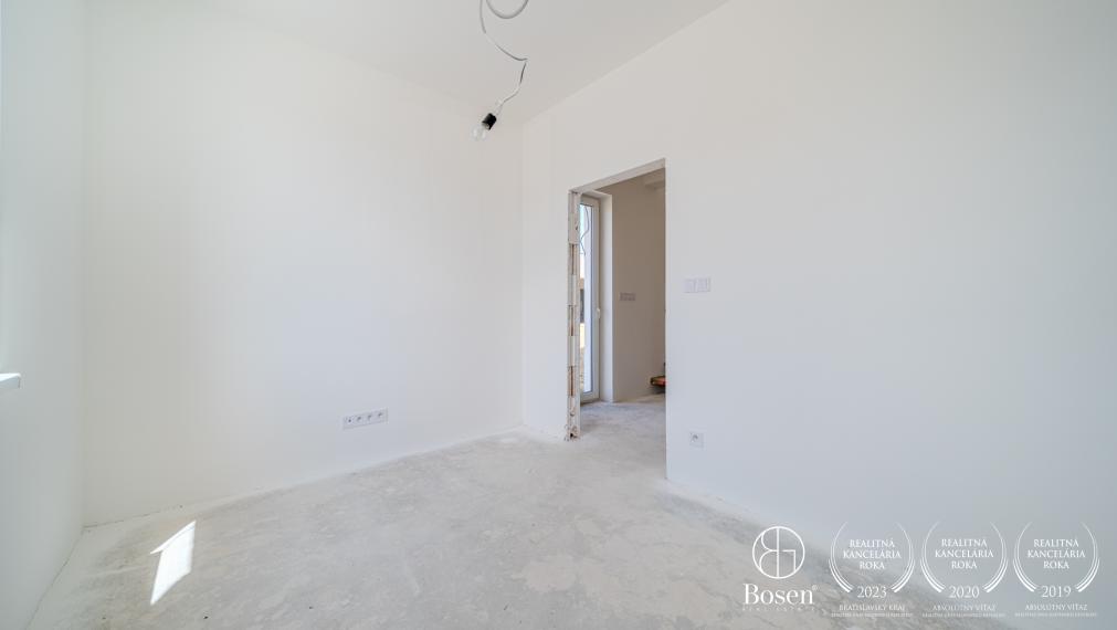 BOSEN | dvojpodlažný 5 izbový skolaudovaný RD v Miloslavove