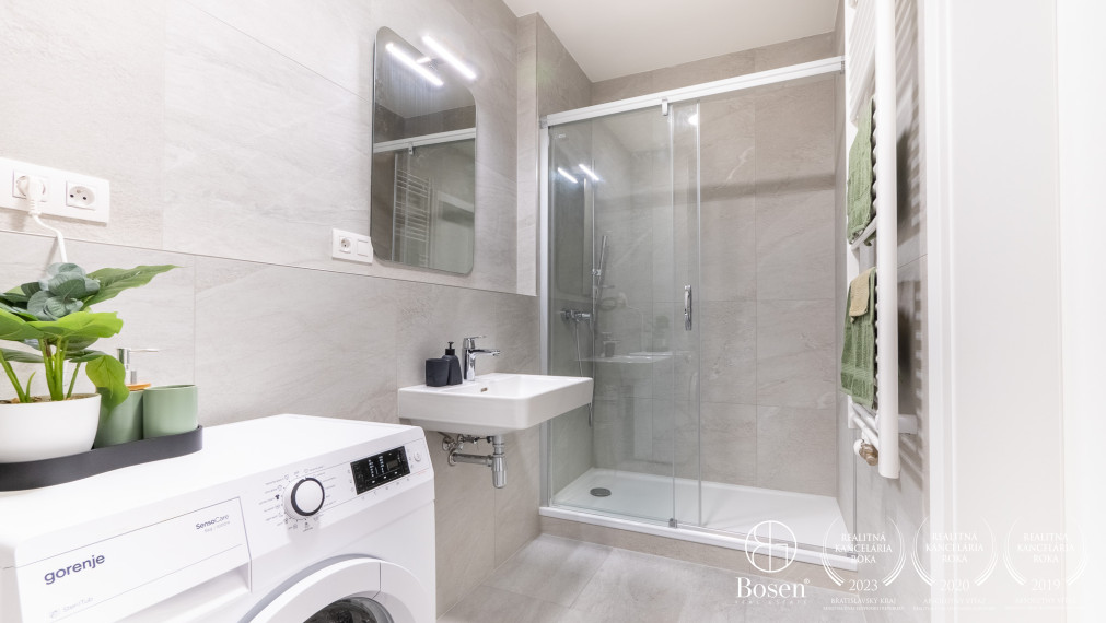BOSEN | PRENAJATÉ 1 - izbový byt s pravidelným upratovaním v novostavbe ZWIRN