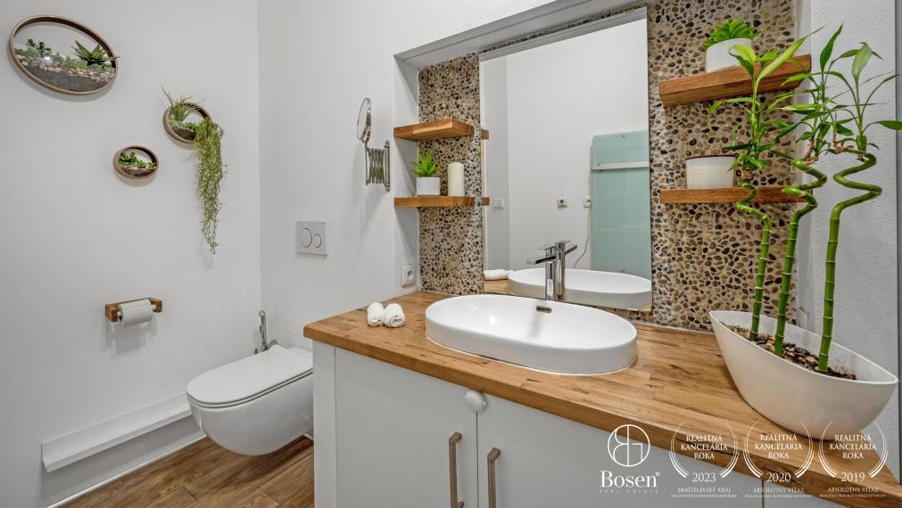 PERNAJATÉ - BOSEN | 3 izbový mezonet s parkovacím státím a garážou, na prenájom, Bernolákovo