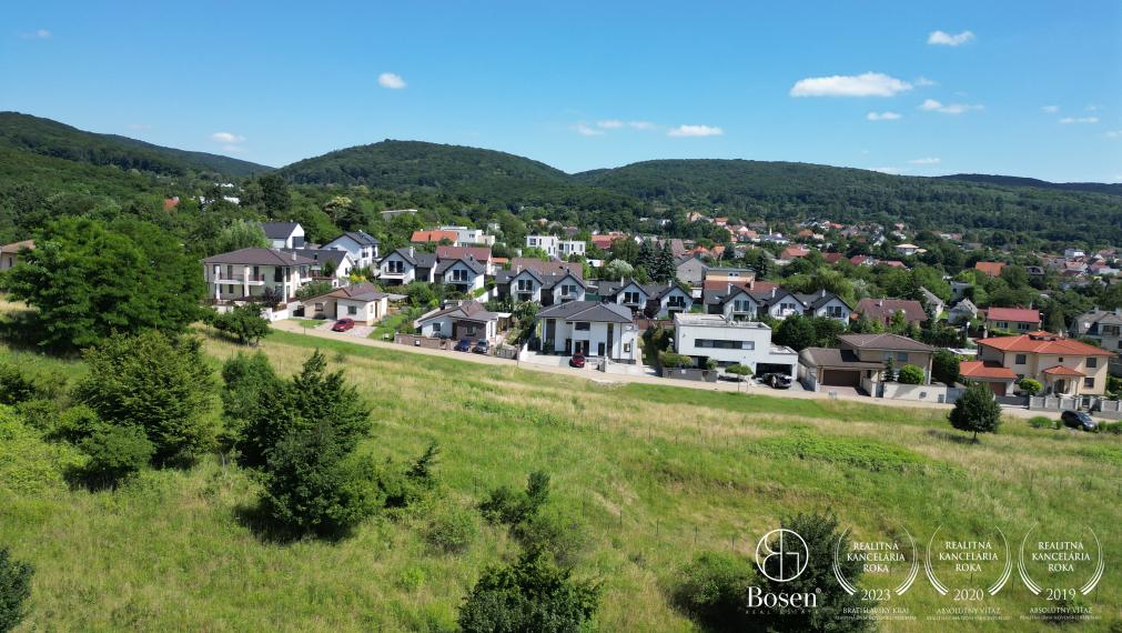REZERVOVANÉ - BOSEN | 4-izbový byt so záhradou a parkovacím státím, Marianka, 82 m²