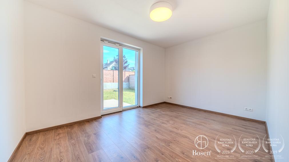 REZERVOVANÉ - BOSEN | 4-izbový byt so záhradou a parkovacím státím, Marianka, 82 m²
