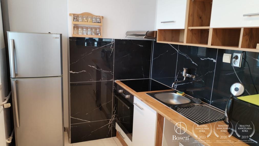 BOSEN | na prenájom Moderný a priestranný 2-izbový byt v centre mesta Hlohovec