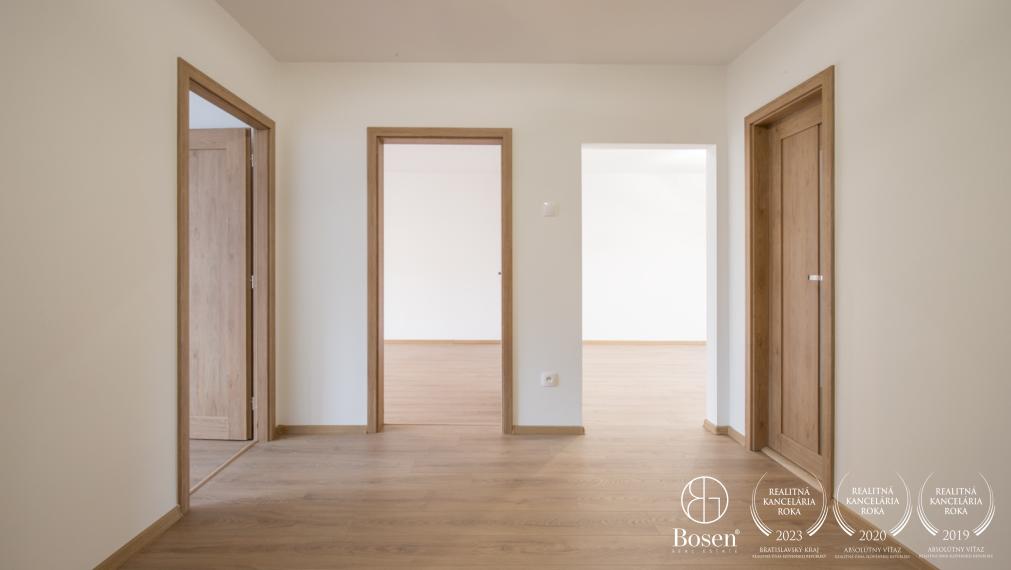 BOSEN | 3 izbový byt, 82 m2, prerobený s klimatizáciou, Nové Zámky