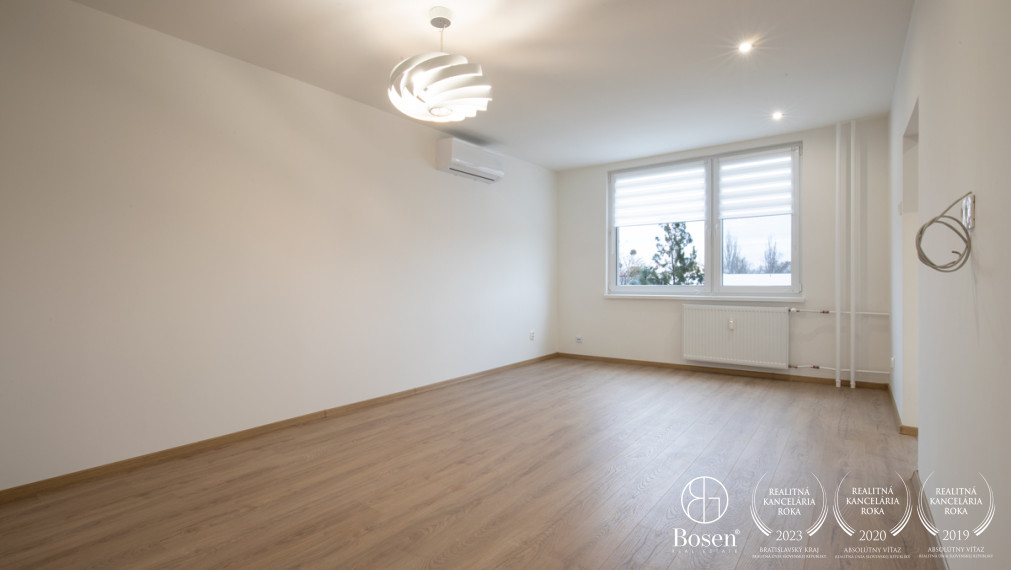 BOSEN | 3 izbový byt, 82 m2, prerobený s klimatizáciou, Nové Zámky
