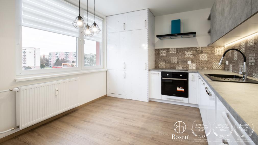BOSEN | 3 izbový byt, 82 m2, prerobený s klimatizáciou, Nové Zámky