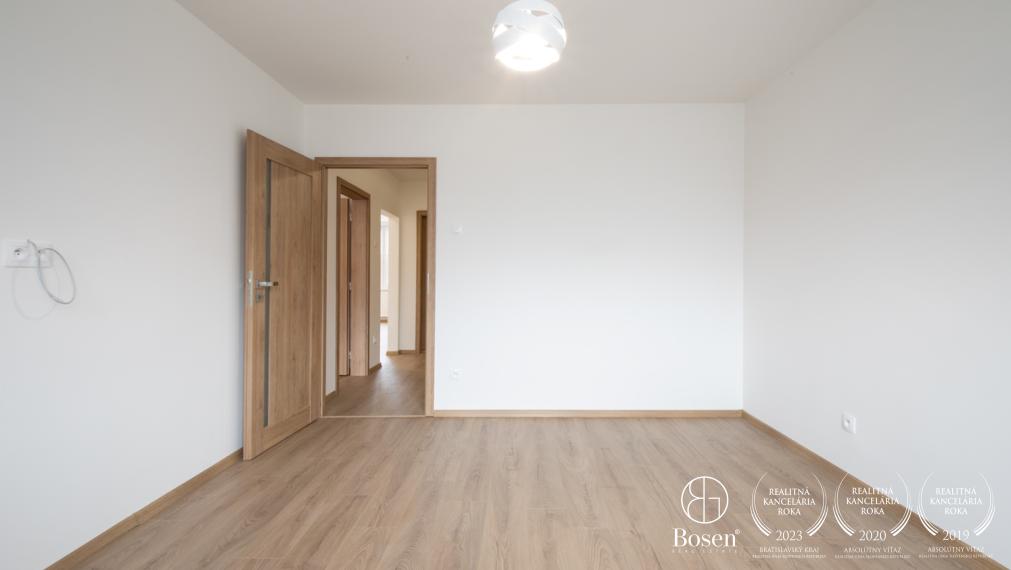 BOSEN | 3 izbový byt, 82 m2, prerobený s klimatizáciou, Nové Zámky
