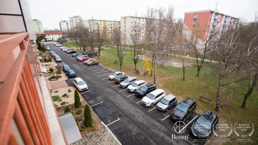 BOSEN | 3 izbový byt, 82 m2, prerobený s klimatizáciou, Nové Zámky