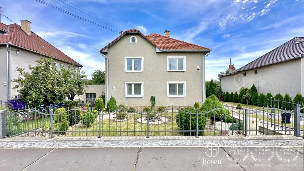 BOSEN | Rezervované, poschodový rodinný dom, Fiľakovo, 800m2