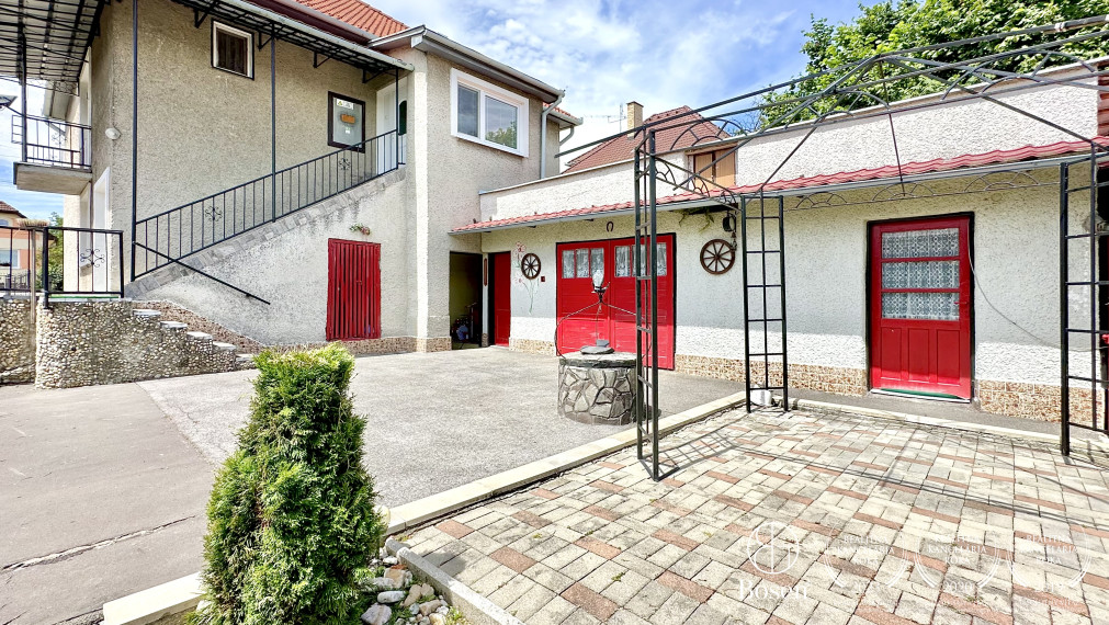 BOSEN | Rezervované, poschodový rodinný dom, Fiľakovo, 800m2