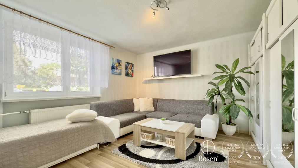 BOSEN | Rezervované, poschodový rodinný dom, Fiľakovo, 800m2