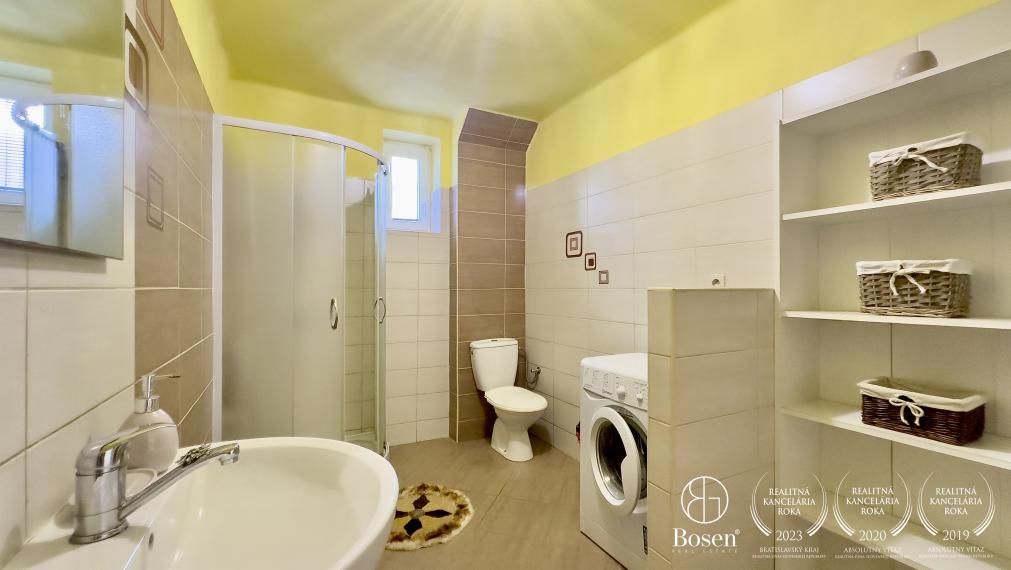 BOSEN | Rezervované, poschodový rodinný dom, Fiľakovo, 800m2