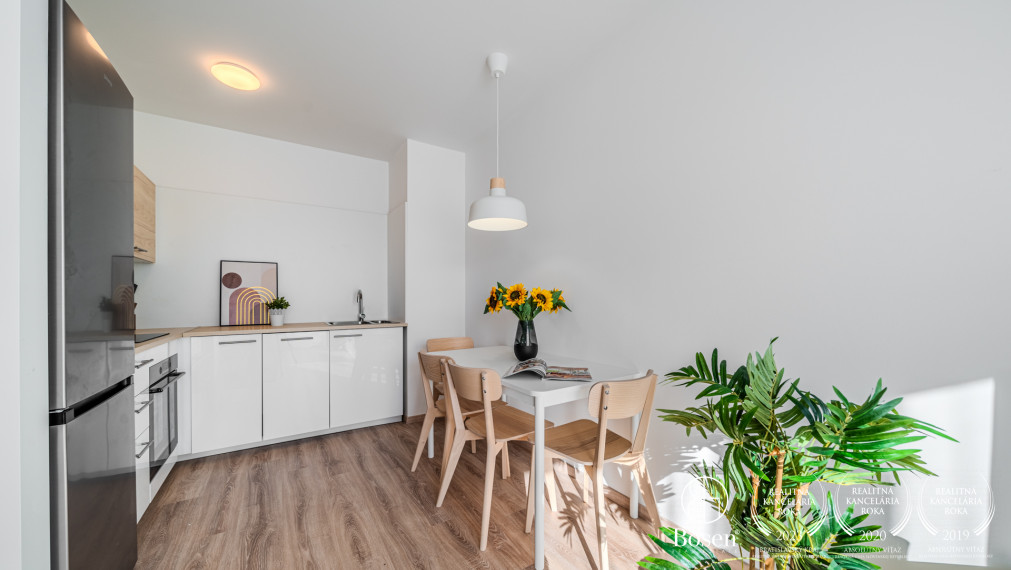 BOSEN | PRENAJATÉ 2 izbový priestranný zariadený byt na prenájom, Bratislava