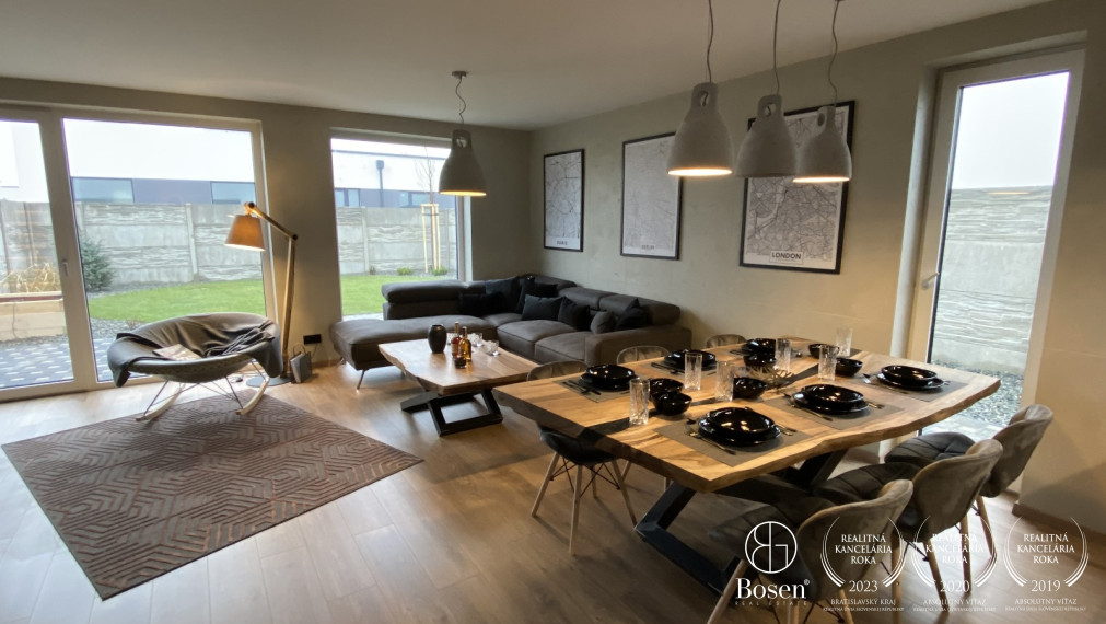 PREDANÉ - BOSEN | 4 izbový rodinný dom pri hrádzi, Hamuliakovo