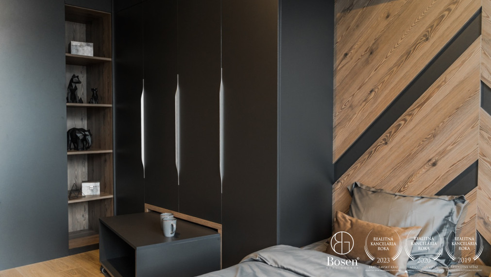 PREDANÉ - BOSEN | 4 izbový rodinný dom pri hrádzi, Hamuliakovo