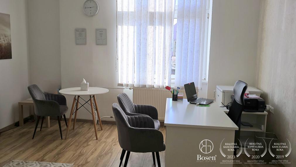 BOSEN | Prenájom kancelárskeho priestoru_25 m2 v centre mesta Dunajská Streda