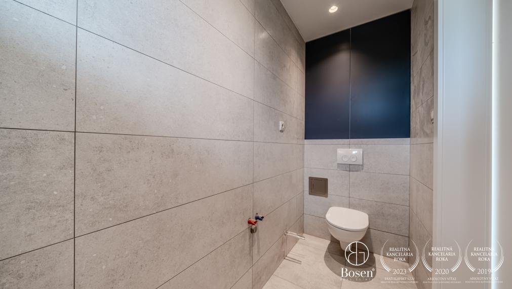 REZERVOVANÝ - BOSEN | 4 izbový rodinný dom, Kuchyňa, 1000 m2