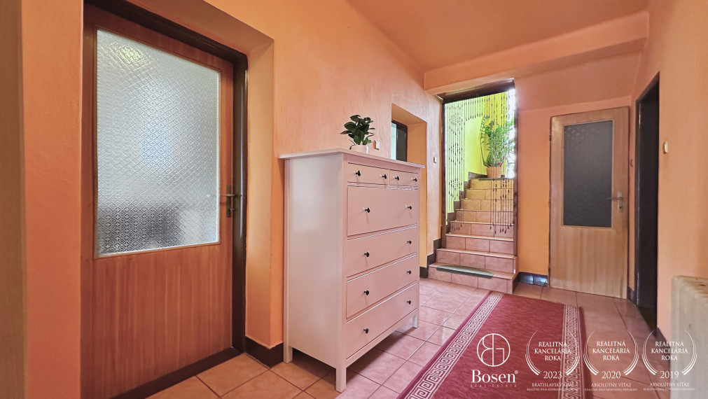 BOSEN | NOVÁ CENA, Rodinný dom v krásnom prostredí.