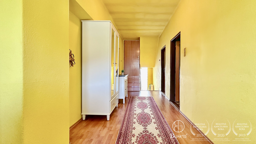 BOSEN | NOVÁ CENA, Rodinný dom v krásnom prostredí.