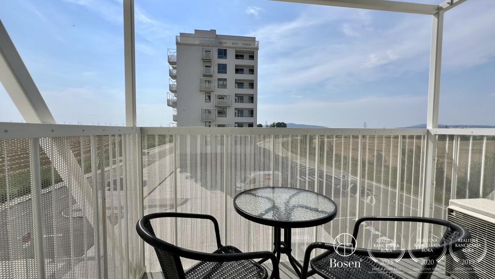 BOSEN | Prenájom 1 izbový klimatizovaný byt s parkovacím státím v novostavbe Slnečnice POP - Bratislava, Petržalka