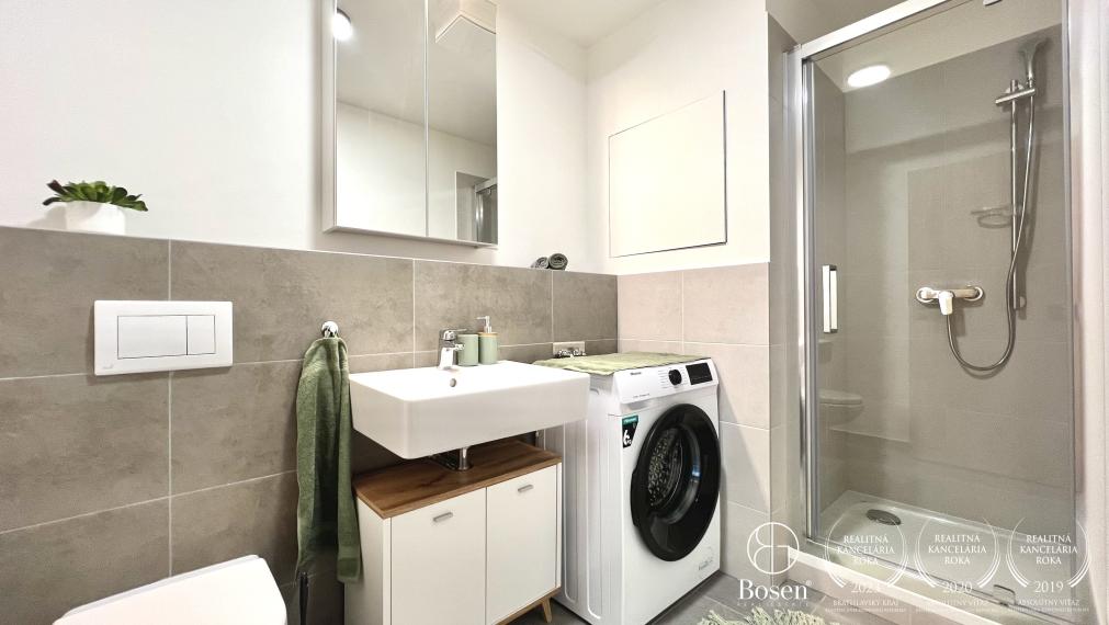 BOSEN | Prenájom 1 izbový klimatizovaný byt s parkovacím státím v novostavbe Slnečnice POP - Bratislava, Petržalka