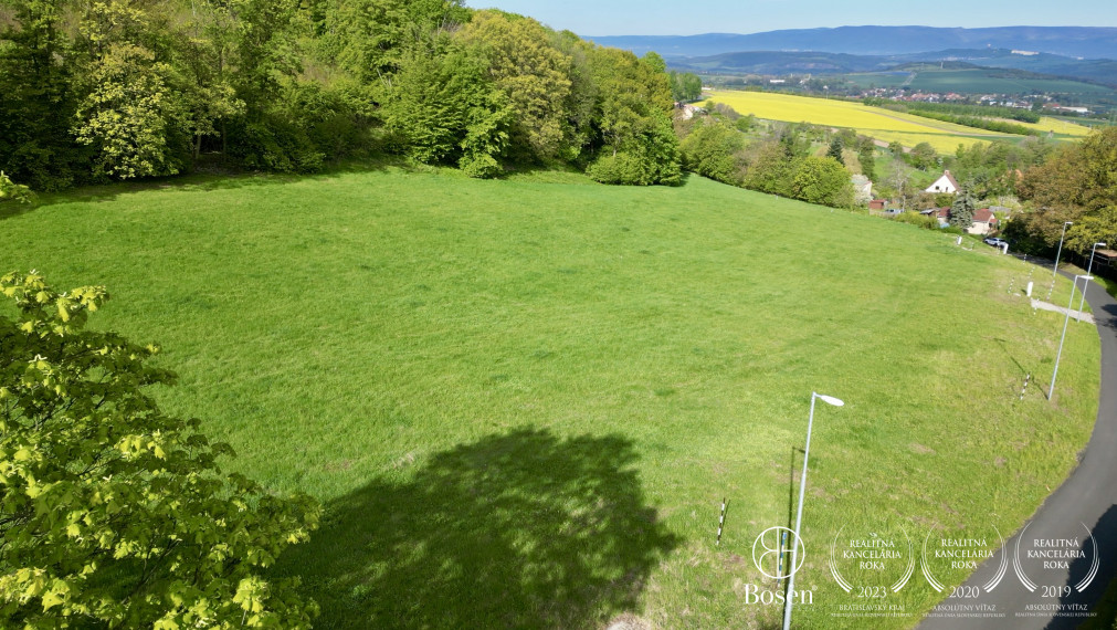 BOSEN | Stavebný pozemok, 35 min od Prahy, nádherné okolie, Bořislav, 2579 m2