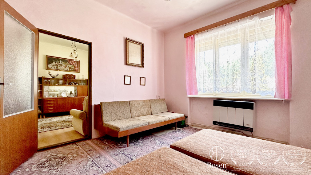 BOSEN | 2 izbový, rodinný dom s garážou, Fiľakovo, 630m2.