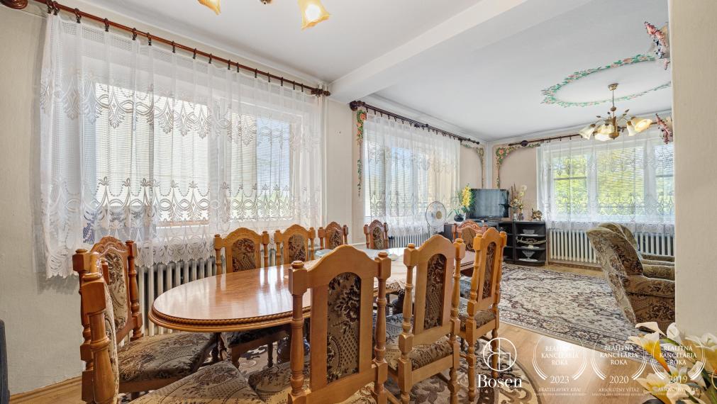 BOSEN | Dvojpodlažný podpivničený rodinný dom s veľkým pozemkom pri lese