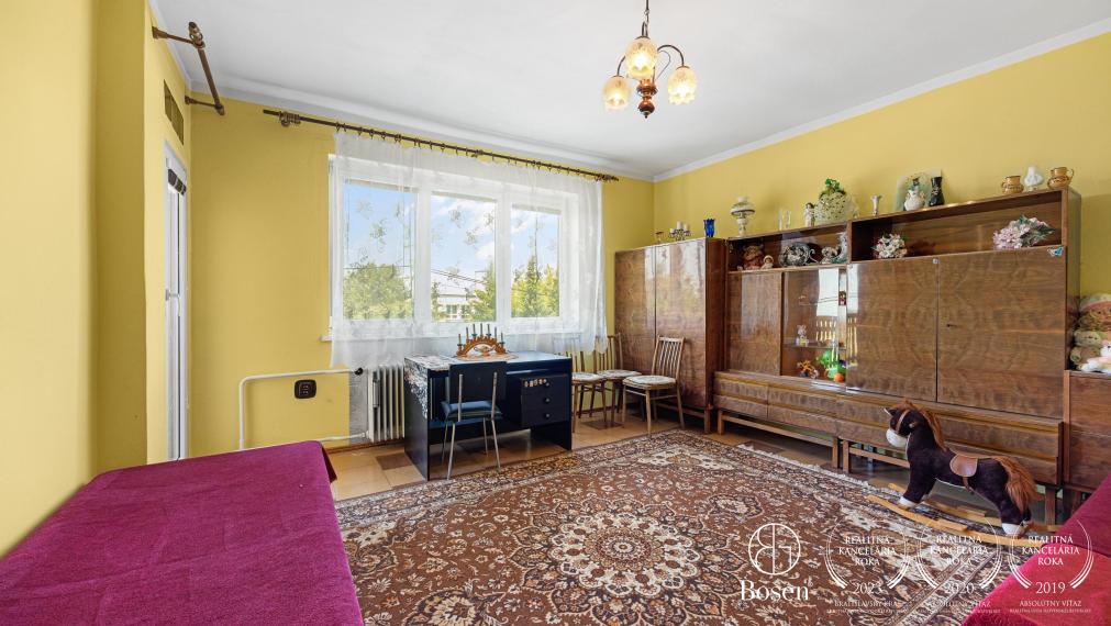 BOSEN | Dvojpodlažný podpivničený rodinný dom s veľkým pozemkom pri lese