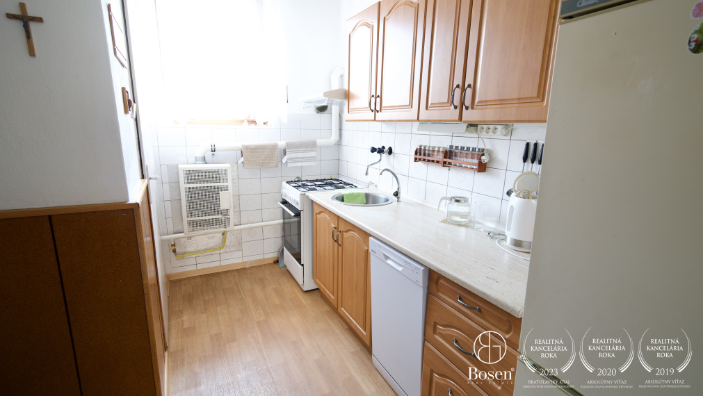 REZERVOVANÉ - BOSEN | Rodinný dom s dvomi garážami, Kúty, Štefánikova, na pozemku 990 m2