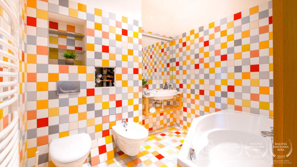 BOSEN | PREDANÉ - Priestranný 2 izbový byt v uzatvorenom areáli, ulica Záhradnícka, Bratislava - Nivy, 62 m2