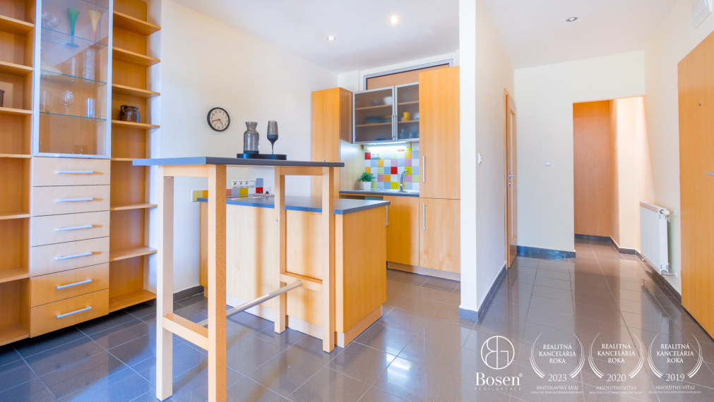 BOSEN | PREDANÉ - Priestranný 2 izbový byt v uzatvorenom areáli, ulica Záhradnícka, Bratislava - Nivy, 62 m2