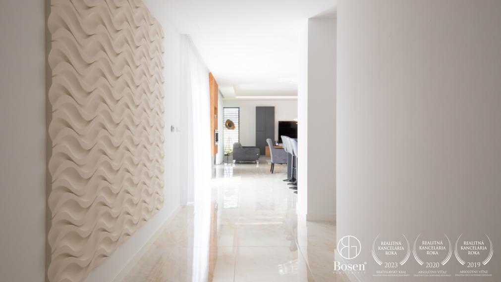 PREDANÉ | BOSEN | Luxusný RD s hosťovským domom a s bazénom