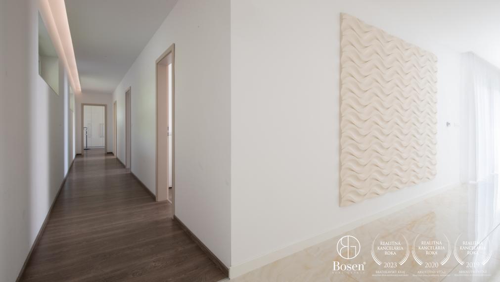 PREDANÉ | BOSEN | Luxusný RD s hosťovským domom a s bazénom